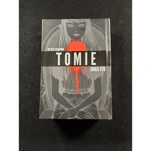 Junji Ito Tomie Hardcover VIZ Media Manga Horror Graphic Novel English - Picture 1 of 4